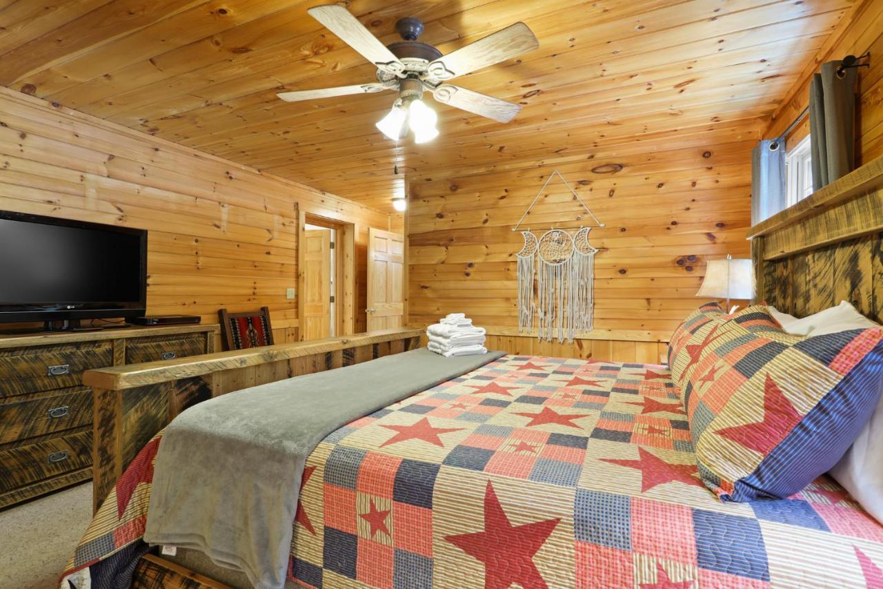 2 Separate Cabins Along A Peaceful Creek With Resort Amenities Ellijay Dış mekan fotoğraf