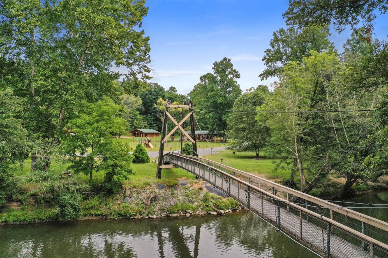2 Separate Cabins Along A Peaceful Creek With Resort Amenities Ellijay Dış mekan fotoğraf